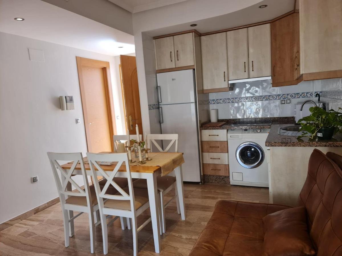 Apartamentos Benalmarina Málaga Buitenkant foto