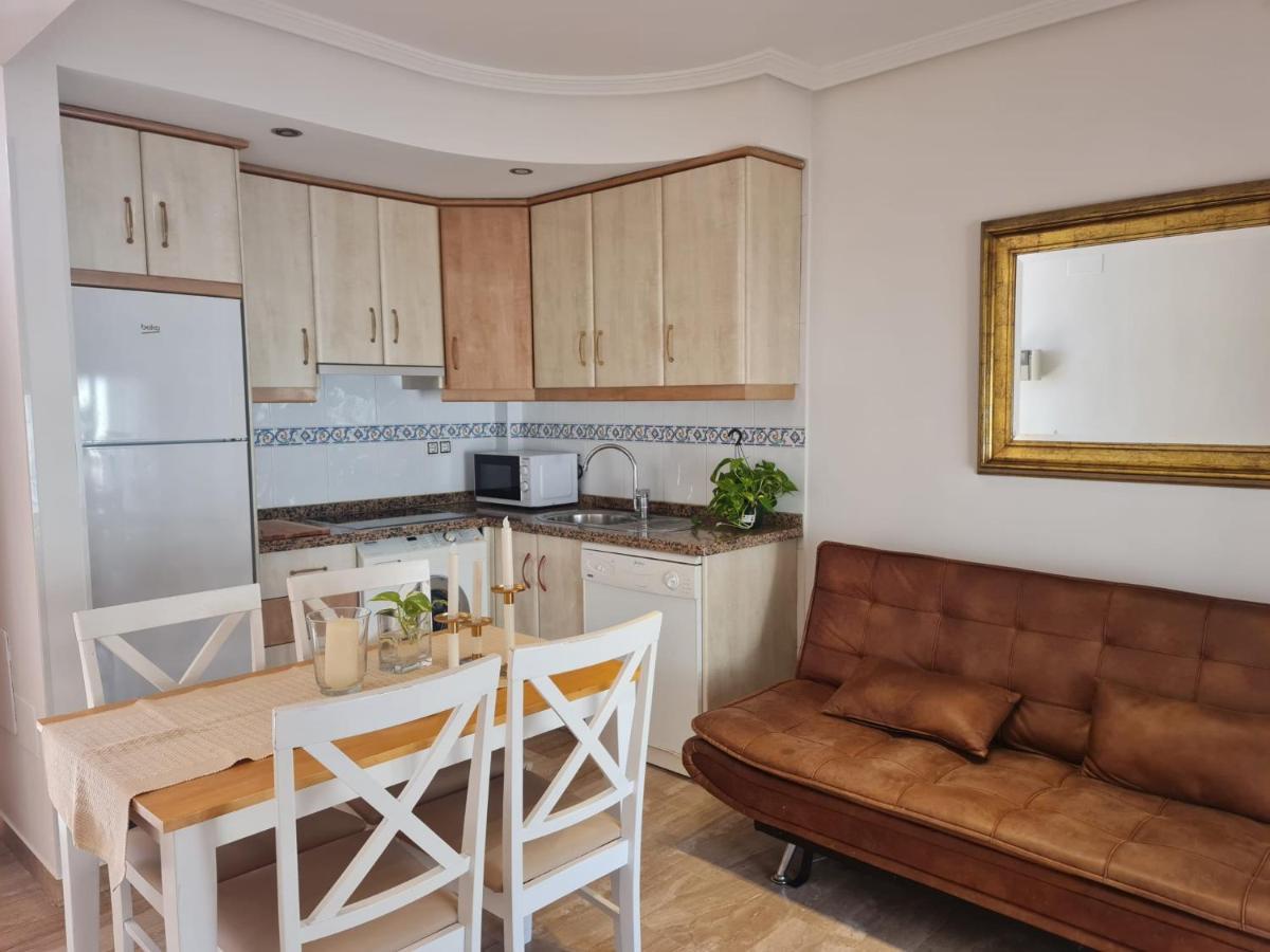 Apartamentos Benalmarina Málaga Buitenkant foto